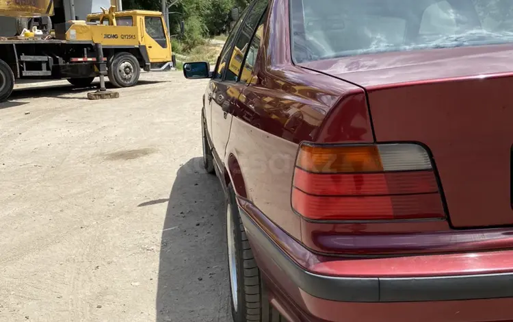 BMW 318 1994 годаfor2 500 000 тг. в Алматы