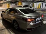 Lexus ES 250 2020 года за 19 500 000 тг. в Алматы – фото 3