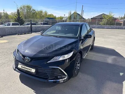 Toyota Camry Luxe 2024 года за 21 177 500 тг. в Павлодар – фото 5