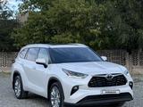 Toyota Highlander 2023 годаүшін29 999 999 тг. в Костанай