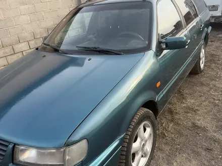 Volkswagen Passat 1995 года за 1 600 000 тг. в Караганда