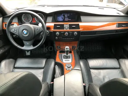 Cic комплект на bmw e60 е60 магнитола монитор джостик за 250 000 тг. в Шымкент – фото 4