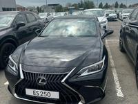 Lexus ES 250 2022 года за 25 000 000 тг. в Актобе