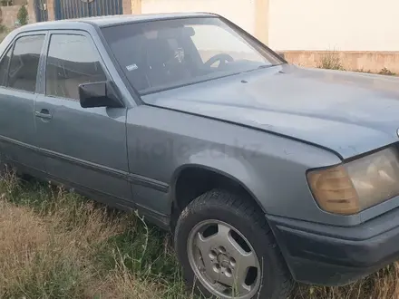 Mercedes-Benz E 230 1988 года за 350 000 тг. в Шымкент – фото 2