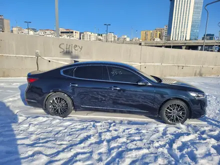 Kia K7 2017 года за 12 000 000 тг. в Алматы – фото 2