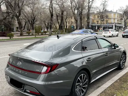 Hyundai Sonata 2022 года за 13 200 000 тг. в Алматы – фото 5