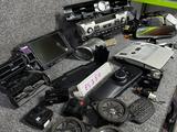 По салону шторка руль пульт монитор магнитола часы крышка фильтра салона за 500 тг. в Алматы – фото 2