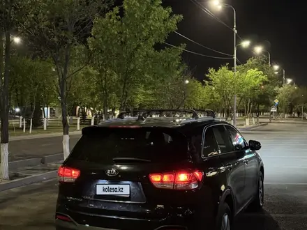 Kia Sorento 2017 года за 6 500 000 тг. в Атырау – фото 3