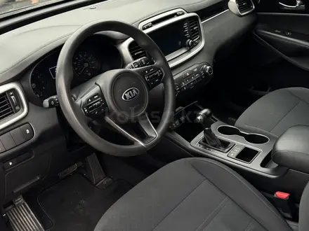 Kia Sorento 2017 года за 6 500 000 тг. в Атырау – фото 7