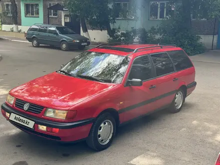 Volkswagen Passat 1995 года за 2 490 000 тг. в Караганда – фото 21
