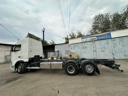 Volvo  FH 2013 года за 18 500 000 тг. в Алматы – фото 4