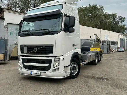 Volvo  FH 2013 года за 18 500 000 тг. в Алматы – фото 2