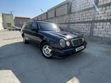 Mercedes-Benz E 230 1997 годаүшін2 500 000 тг. в Актау – фото 4