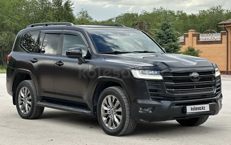 Toyota Land Cruiser 2023 годаүшін49 000 000 тг. в Актобе