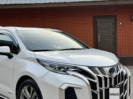 Toyota Sienna 2023 года за 31 500 000 тг. в Алматы – фото 3
