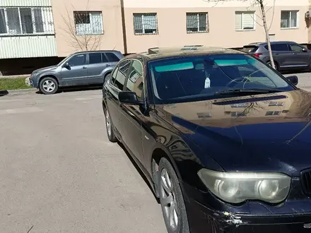 BMW 745 2002 года за 2 300 000 тг. в Алматы – фото 2