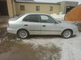 Hyundai Accent 2001 года за 2 300 000 тг. в Актобе – фото 2