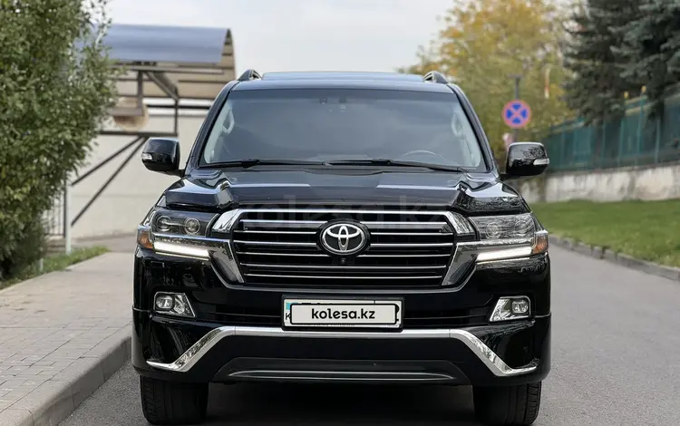 Toyota Land Cruiser 2016 года за 31 500 000 тг. в Алматы