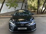 Toyota Camry 2021 годаүшін13 600 000 тг. в Алматы