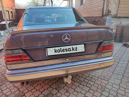 Mercedes-Benz E 300 1992 года за 2 300 000 тг. в Алматы – фото 8