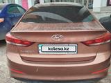 Hyundai Elantra 2017 годаfor8 150 000 тг. в Астана – фото 2