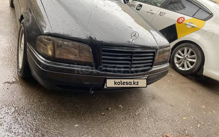 Mercedes-Benz C 220 1994 года за 1 800 000 тг. в Астана