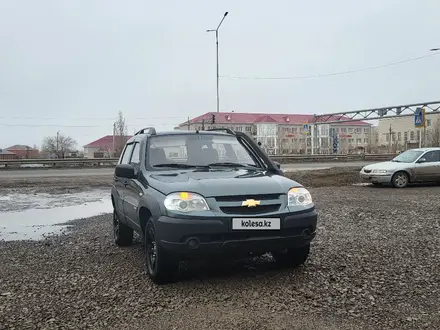 Chevrolet Niva 2016 года за 3 900 000 тг. в Актобе – фото 5