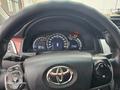 Toyota Camry 2013 годаfor9 800 000 тг. в Актау – фото 7