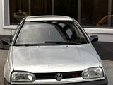 Volkswagen Golf 1992 годаүшін1 100 000 тг. в Астана