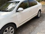 Volkswagen Passat 2007 годаүшін2 500 000 тг. в Алматы – фото 4