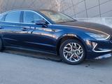 Hyundai Sonata 2022 года за 11 000 000 тг. в Астана – фото 3