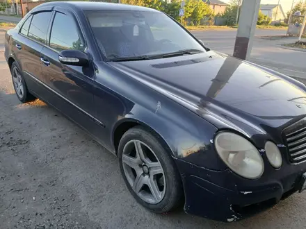 Mercedes-Benz E 320 2003 года за 2 800 000 тг. в Астана – фото 2