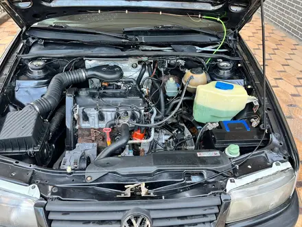 Volkswagen Passat 1993 года за 1 750 000 тг. в Шымкент – фото 11
