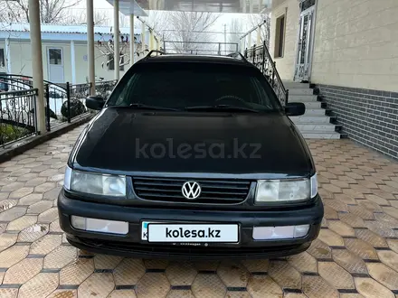 Volkswagen Passat 1993 года за 1 750 000 тг. в Шымкент