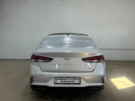 Hyundai Sonata 2018 года за 7 293 000 тг. в Астана – фото 4