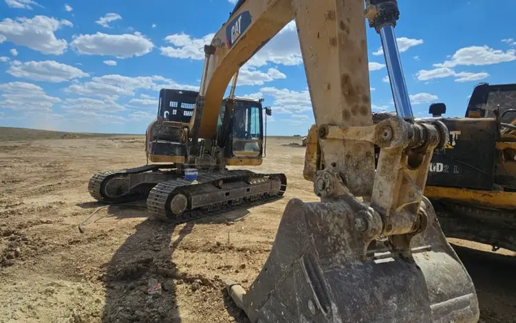 Caterpillar  330D2 L 2018 года за 30 000 000 тг. в Алматы