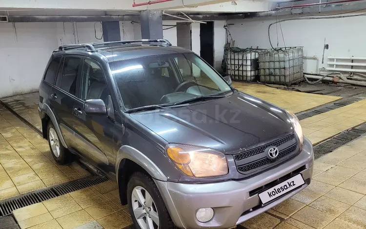 Toyota RAV4 2004 годаүшін5 200 000 тг. в Астана