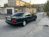 Mercedes-Benz E 320 1997 года за 3 500 000 тг. в Шымкент – фото 3