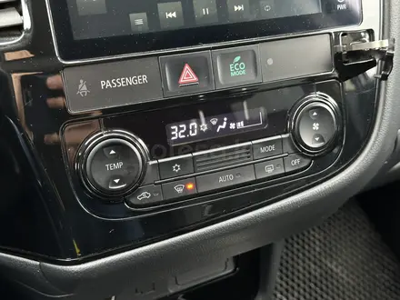 Mitsubishi Outlander 2022 года за 8 800 000 тг. в Атырау – фото 23