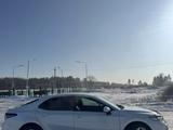 Toyota Camry 2023 года за 13 500 000 тг. в Караганда – фото 4