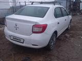 Renault Logan 2015 года за 999 999 тг. в Атырау – фото 2