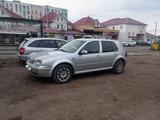 Volkswagen Golf 1999 года за 2 300 000 тг. в Астана