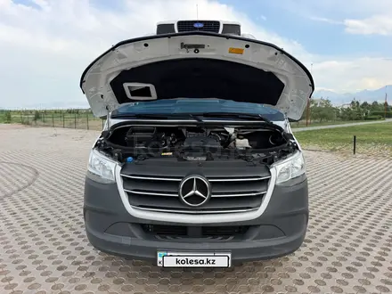 Mercedes-Benz Sprinter 2022 года за 23 500 000 тг. в Алматы – фото 19