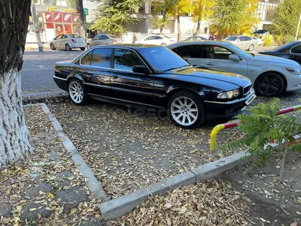 BMW 735 2001 года за 5 000 000 тг. в Алматы – фото 8