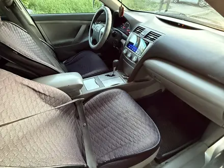 Toyota Camry 2011 года за 7 100 000 тг. в Усть-Каменогорск – фото 6
