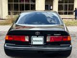 Toyota Camry 1999 годаүшін3 700 000 тг. в Алматы – фото 4