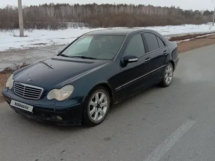 Mercedes-Benz C 240 2002 года за 2 800 000 тг. в Кокшетау