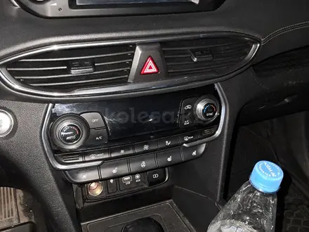 Hyundai Santa Fe 2019 года за 12 000 000 тг. в Астана – фото 24