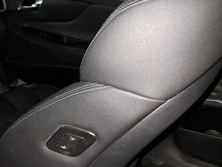 Hyundai Santa Fe 2019 года за 12 000 000 тг. в Астана – фото 26