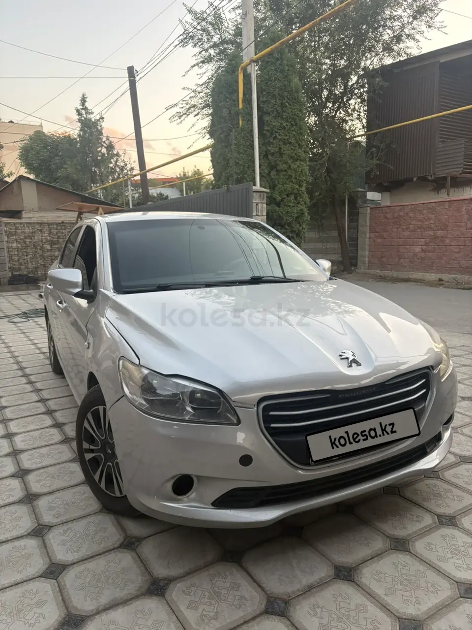Peugeot 301, 2015